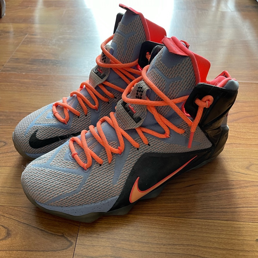 Lebron 12 Easter size 10 - Picture 1 of 1
